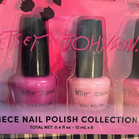 Betsey Johnson Pink Nail Polish Collection - Picture 3 of 6